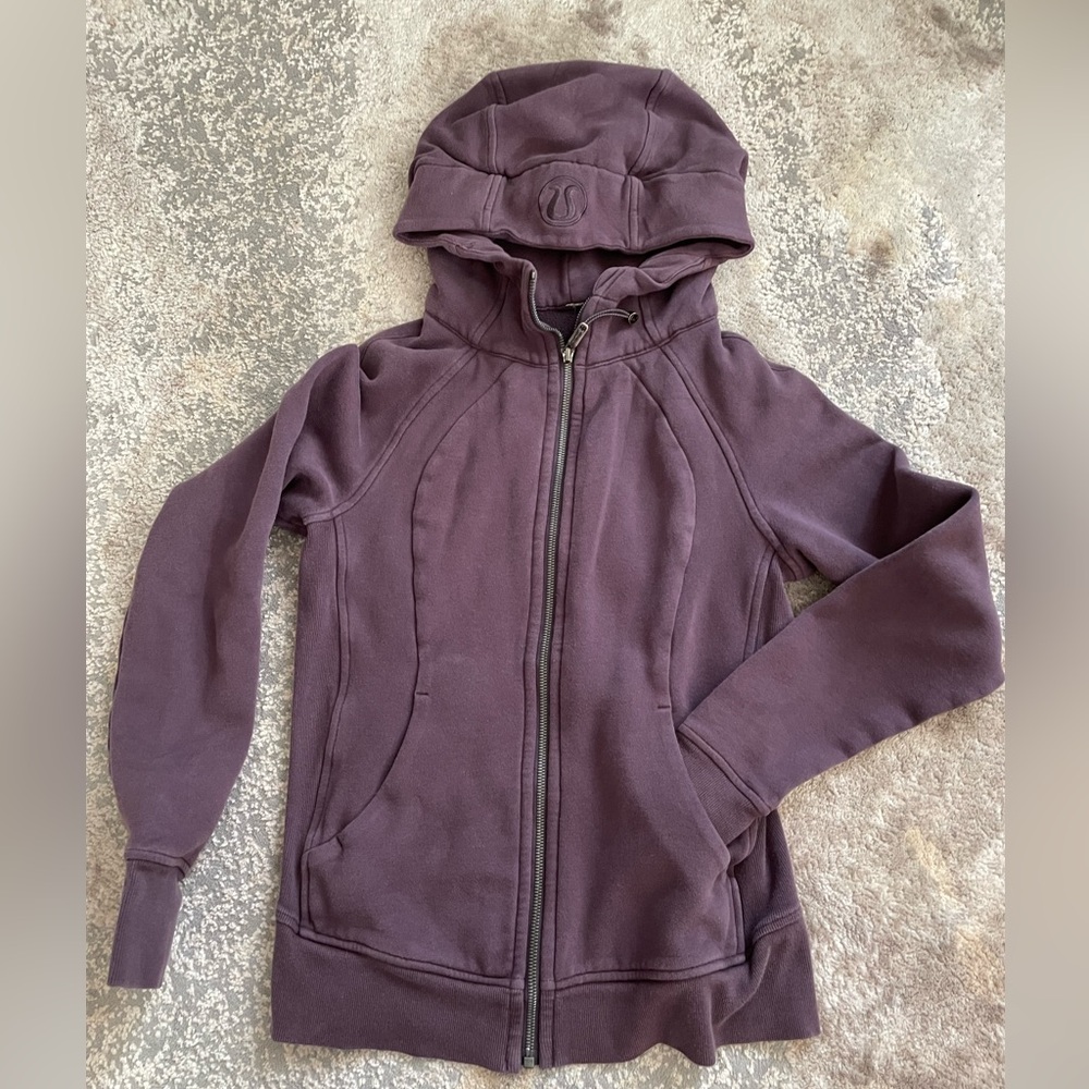 Lululemon sweater .